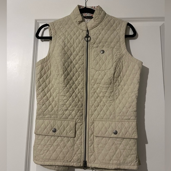Barbour Jackets & Coats Cutest Womens Barbour Vest Size 4 Poshmark